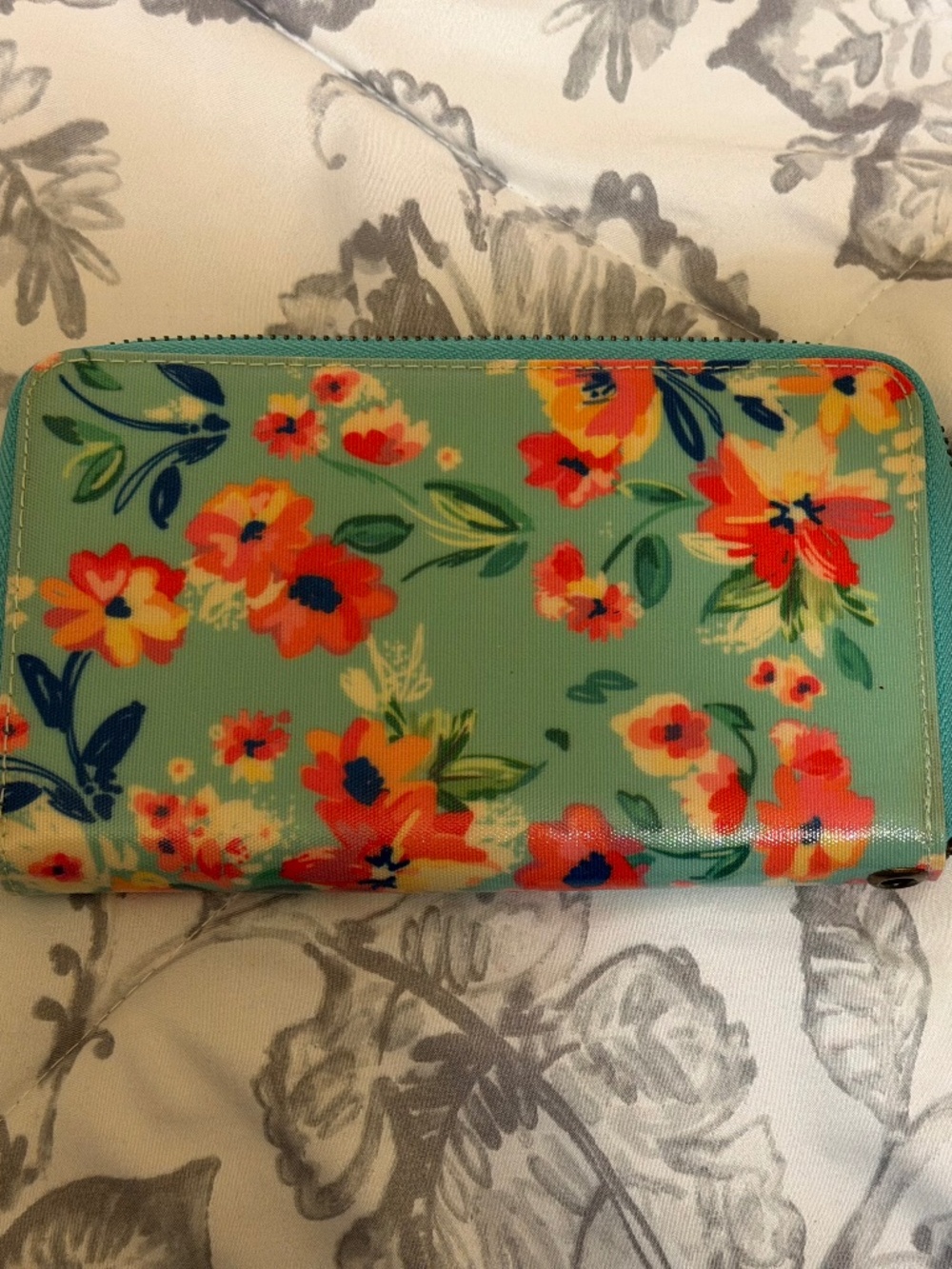 NWT Wander Wallet Floral Bloom 7" x 5" Water Resistant Oil Cloth